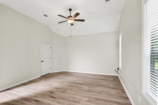 16109 Mcqueen Road, Conroe, TX 77302