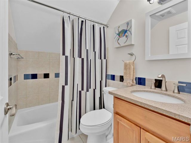 759 Carman Woods Drive, Manchester, MO 63021