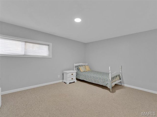 759 Carman Woods Drive, Manchester, MO 63021