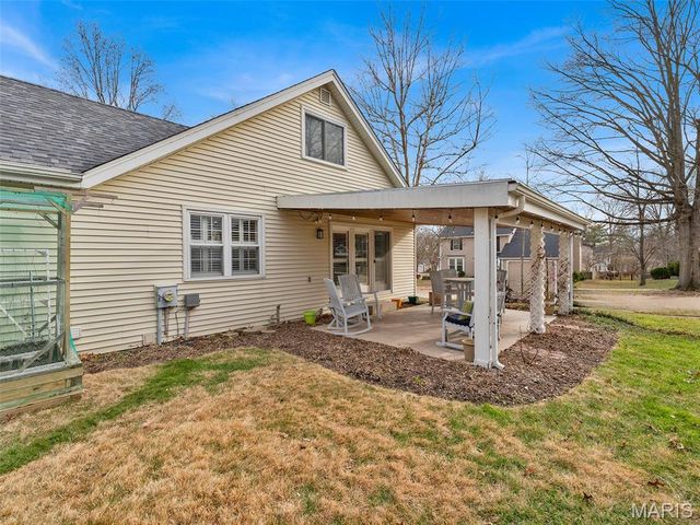 759 Carman Woods Drive, Manchester, MO 63021