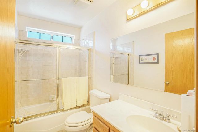 995 Laky Ln, Ramona, CA 92065