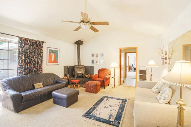 995 Laky Ln, Ramona, CA 92065