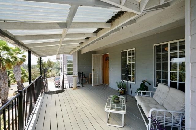 995 Laky Ln, Ramona, CA 92065