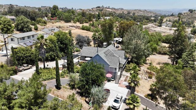 995 Laky Ln, Ramona, CA 92065