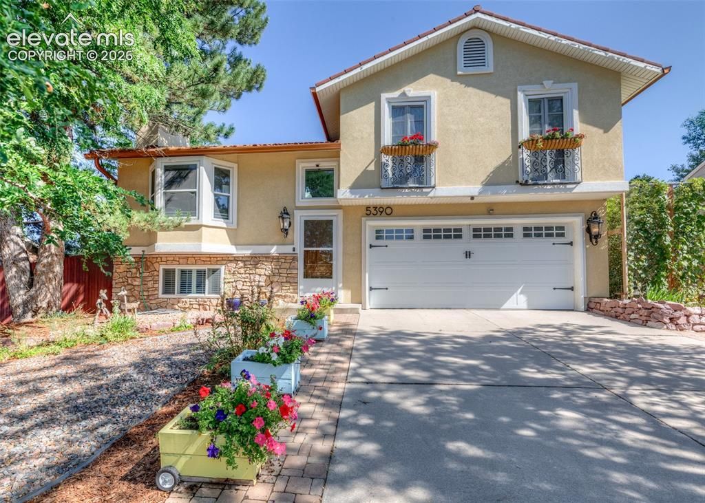 5390 Country Heights Drive, Colorado Springs, CO 80917