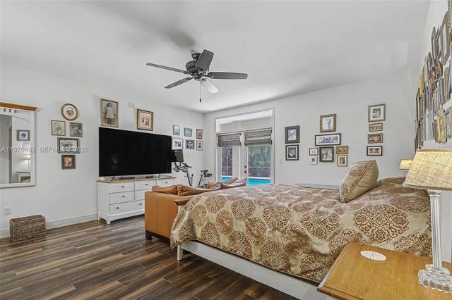 8190 SW 180th St, Palmetto Bay, FL 33157