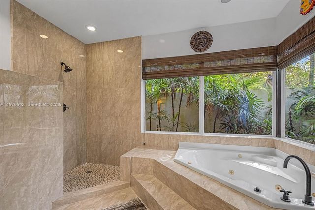 8190 SW 180th St, Palmetto Bay, FL 33157