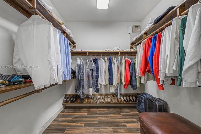 8190 SW 180th St, Palmetto Bay, FL 33157