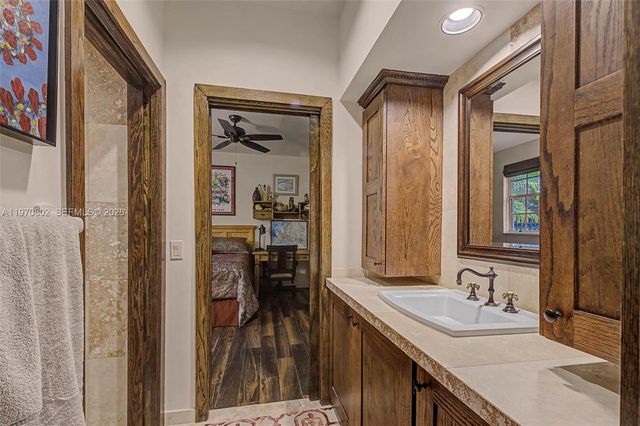 8190 SW 180th St, Palmetto Bay, FL 33157