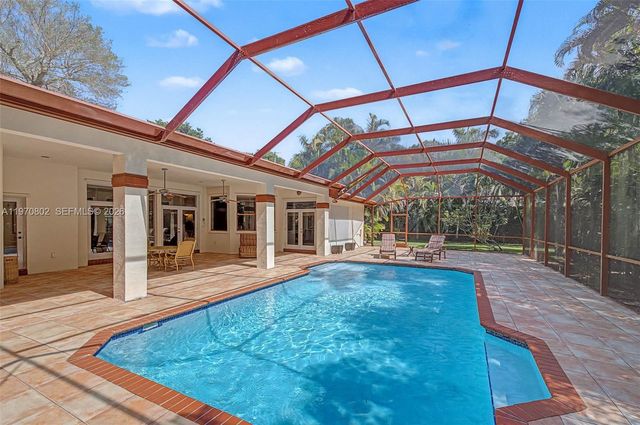 8190 SW 180th St, Palmetto Bay, FL 33157