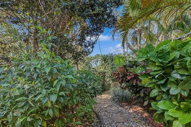 8190 SW 180th St, Palmetto Bay, FL 33157