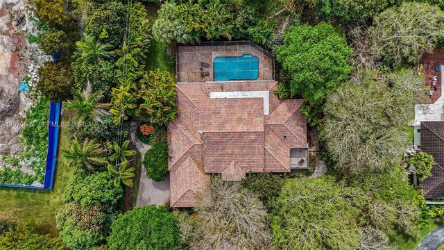 8190 SW 180th St, Palmetto Bay, FL 33157