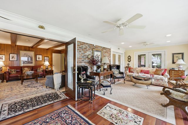 314 Coinbow Drive, Mount Pleasant, SC 29464