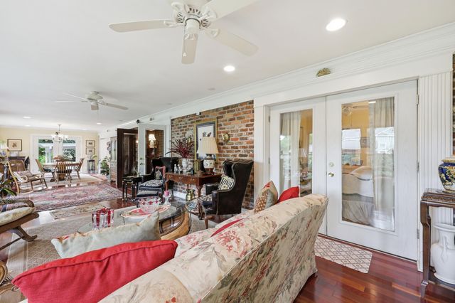 314 Coinbow Drive, Mount Pleasant, SC 29464