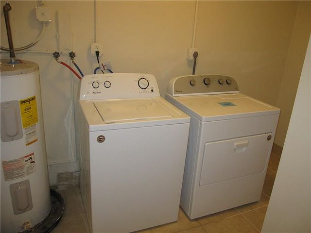 2601 NW 68th Way NW, Sunrise, FL 33313