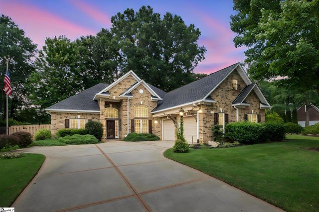 111 Clairewood Court, Greenville, SC 29615