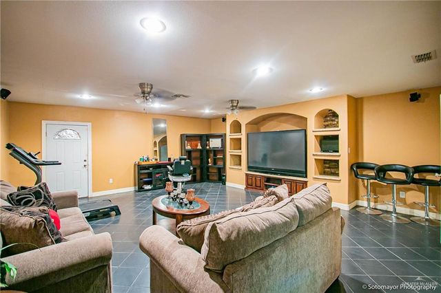 7889 W Military Road, Mission, TX 78572