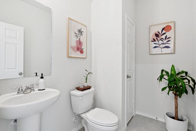 1049 Castroville Drive, Forney, TX 75126