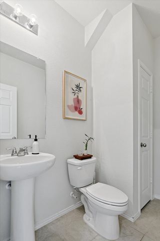 1049 Castroville Drive, Forney, TX 75126