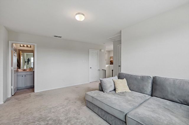 1049 Castroville Drive, Forney, TX 75126