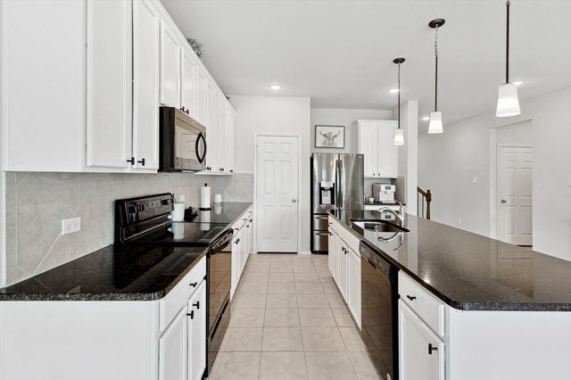 1049 Castroville Drive, Forney, TX 75126