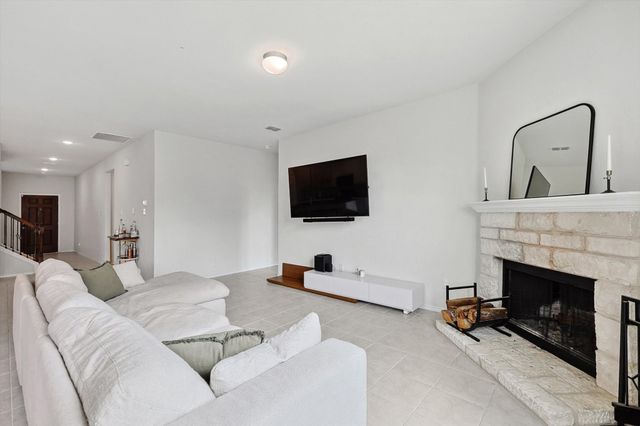 1049 Castroville Drive, Forney, TX 75126