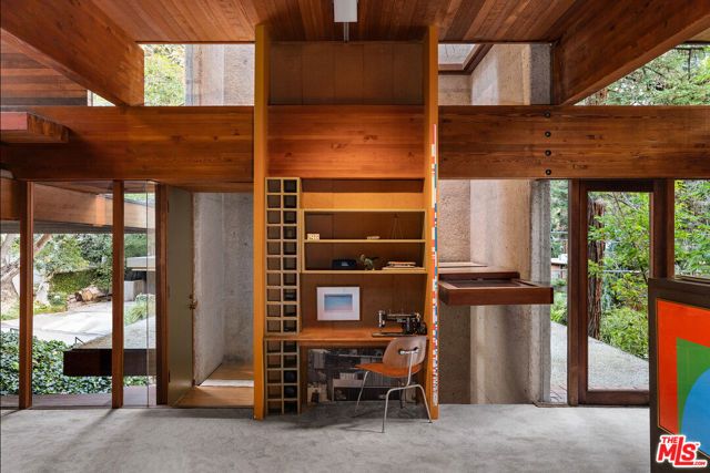 715 Brooktree Road, Pacific Palisades (los Angeles), CA 90272