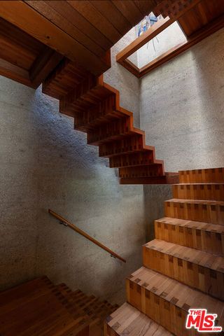 715 Brooktree Road, Pacific Palisades (los Angeles), CA 90272