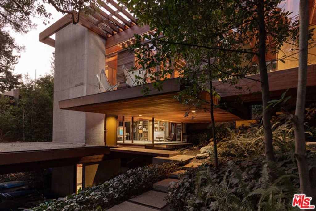 715 Brooktree Road, Pacific Palisades (los Angeles), CA 90272