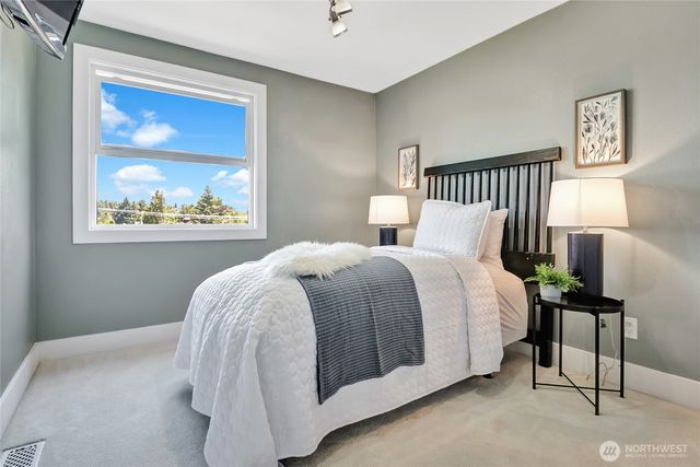 9834 NE 140th Place, Kirkland, WA 98034