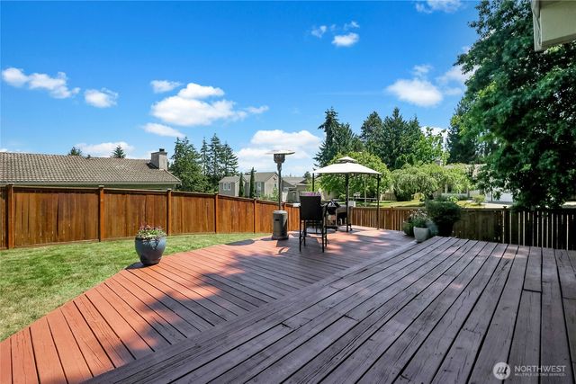 9834 NE 140th Place, Kirkland, WA 98034