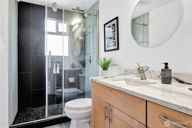 9834 NE 140th Place, Kirkland, WA 98034