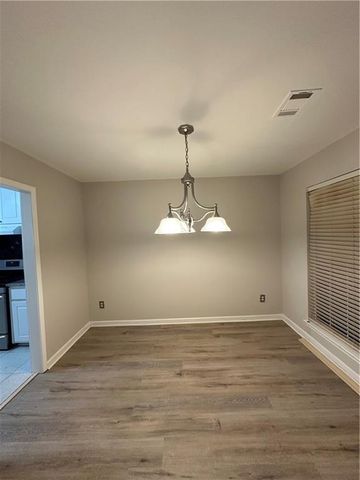 6770 Biscayne Boulevard, Rex, GA 30273