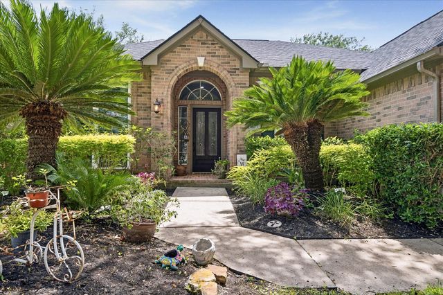 1823 River Trail, Sugar Land, TX 77479