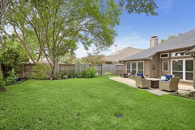 1823 River Trail, Sugar Land, TX 77479