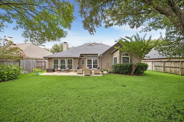 1823 River Trail, Sugar Land, TX 77479