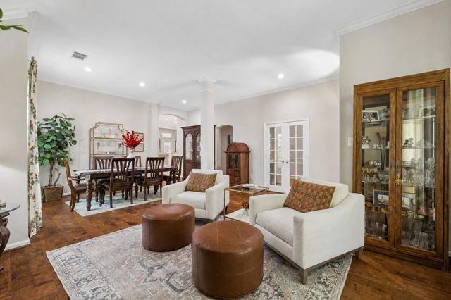 1823 River Trail, Sugar Land, TX 77479