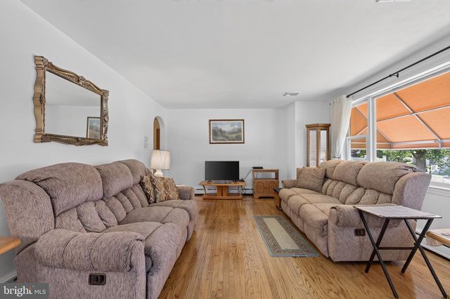 902 5TH ST, Port Carbon, PA 17965