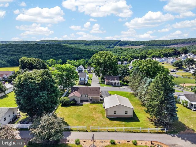 902 5TH ST, Port Carbon, PA 17965