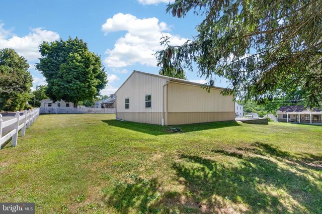 902 5TH ST, Port Carbon, PA 17965