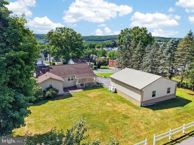 902 5TH ST, Port Carbon, PA 17965