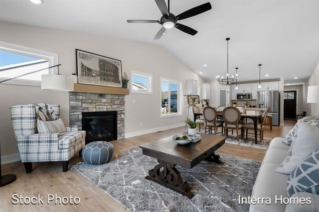 1591 N Village Circle, Kalamazoo, MI 49009