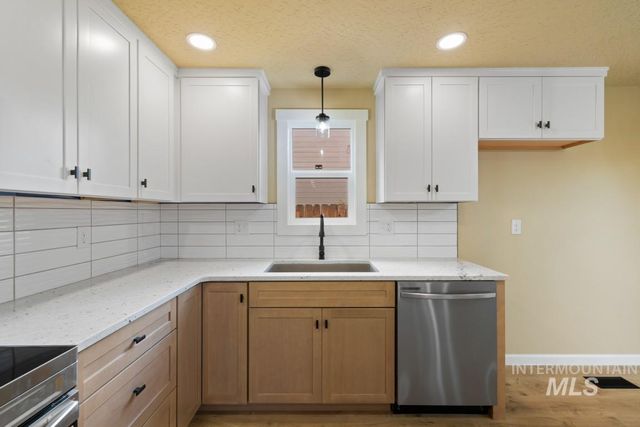 919 Cove Arm Circle, Nampa, ID 83651