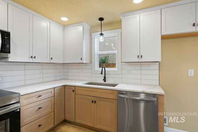 919 Cove Arm Circle, Nampa, ID 83651