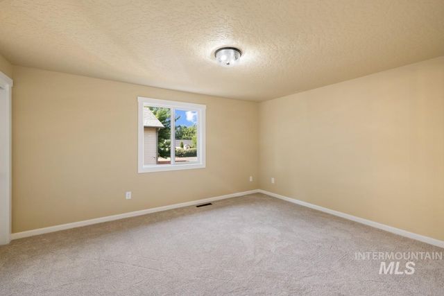 919 Cove Arm Circle, Nampa, ID 83651