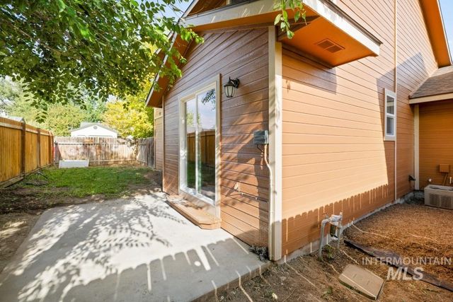 919 Cove Arm Circle, Nampa, ID 83651