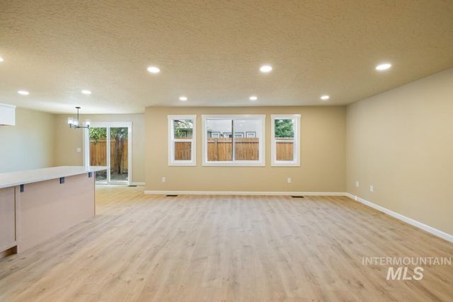 919 Cove Arm Circle, Nampa, ID 83651