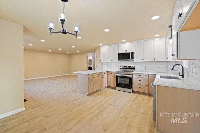 919 Cove Arm Circle, Nampa, ID 83651