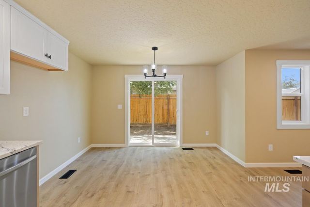 919 Cove Arm Circle, Nampa, ID 83651