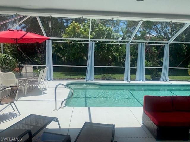 1499 Vintage Ln, Naples, FL 34104